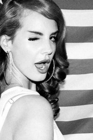 Jaguar'ın yeni yüzü Lana Del Rey