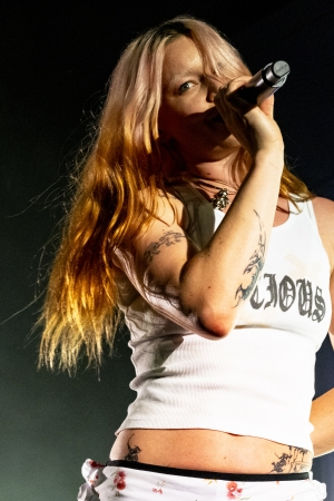 Wet Leg’in İkinci Albümü Moisturizer: Kafası Karışık Çılgın Romantiklere