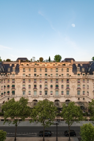 Paris’te Lüks Konaklamanın Dili: The Peninsula Paris