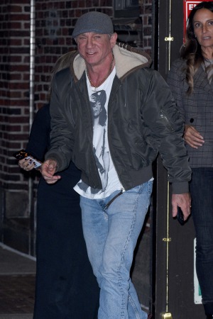 Daniel Craig, Tumblr Fenomeni Gibi Giyiniyor