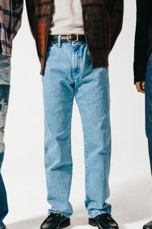 Erkekler İçin Yıl Boyunca Giyilebilecek En İyi 9 Jean