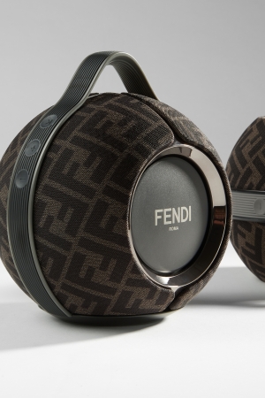 Lüks ile ileri teknolojinin kesişiminde yenilenen bir iş birliği: Fendi x Devialet