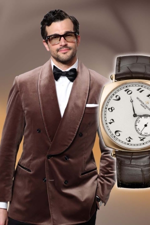 Paul Anthony Kelly’nin JFK Jr. Evrenine Mükemmel Uyan Bir Saati Var