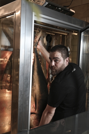 Kuş Yuvadan Uçtu, Kendime'ye Kondu