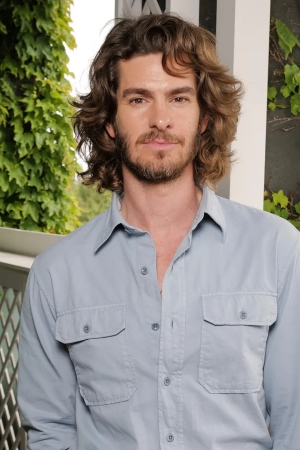 Andrew Garfield, Wimbledon'ın Yalnızca En İyi Giyinen İsimlerinden Biri Değil, Aynı Zamanda En Güzel Saati Takan Kişiydi