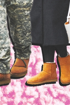Farklı renk ve kombinlerle kullanılan Ugg bot modellerini gösteren moda görseli.