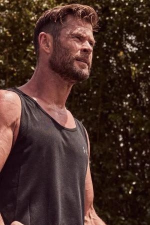 Chris Hemsworth'un Tatilde Yapılabilecek Tam Vücut Antrenmanı