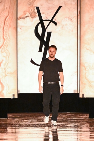 Anthony Vaccarello, 10 Yılın Ardından Saint Laurent’dan Ayrılıyor