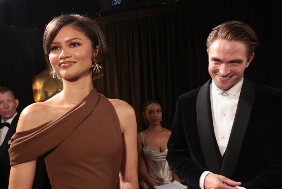 Paul Anthony Kelly’nin JFK Jr. Evrenine Mükemmel Uyan Bir Saati Var