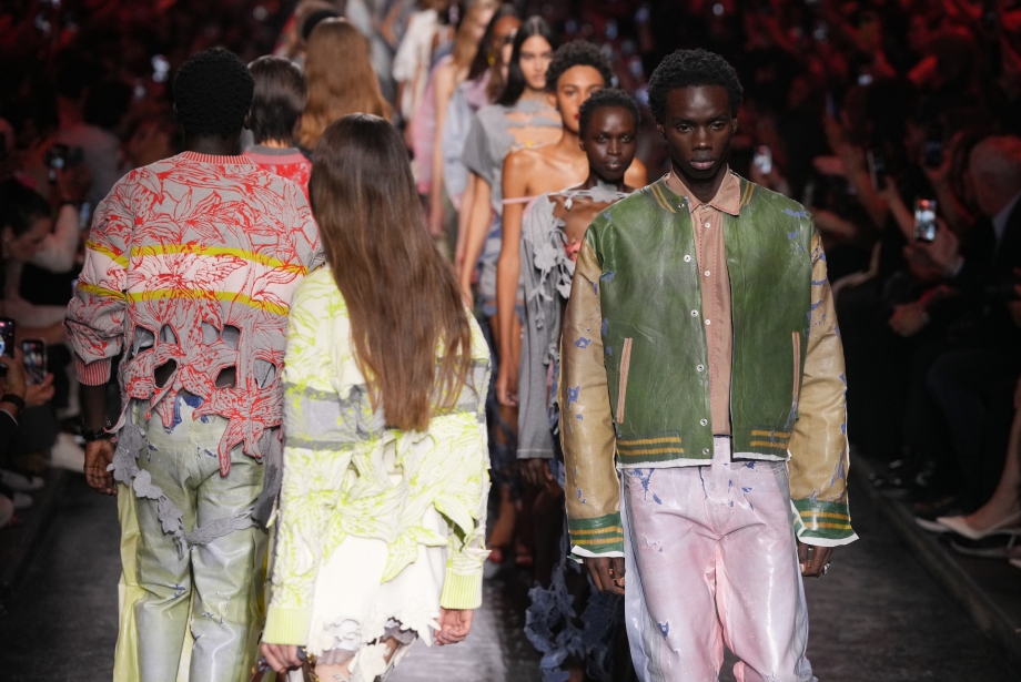 Kean Etro ile Mistik ve Renkli