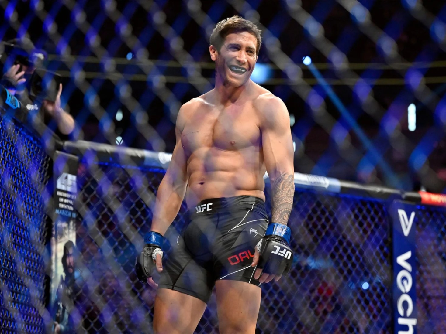 Jake Gyllenhaal'un MMA Dövüşüne Hazır Road House Vücuduna Nasıl Sahip Olunur?