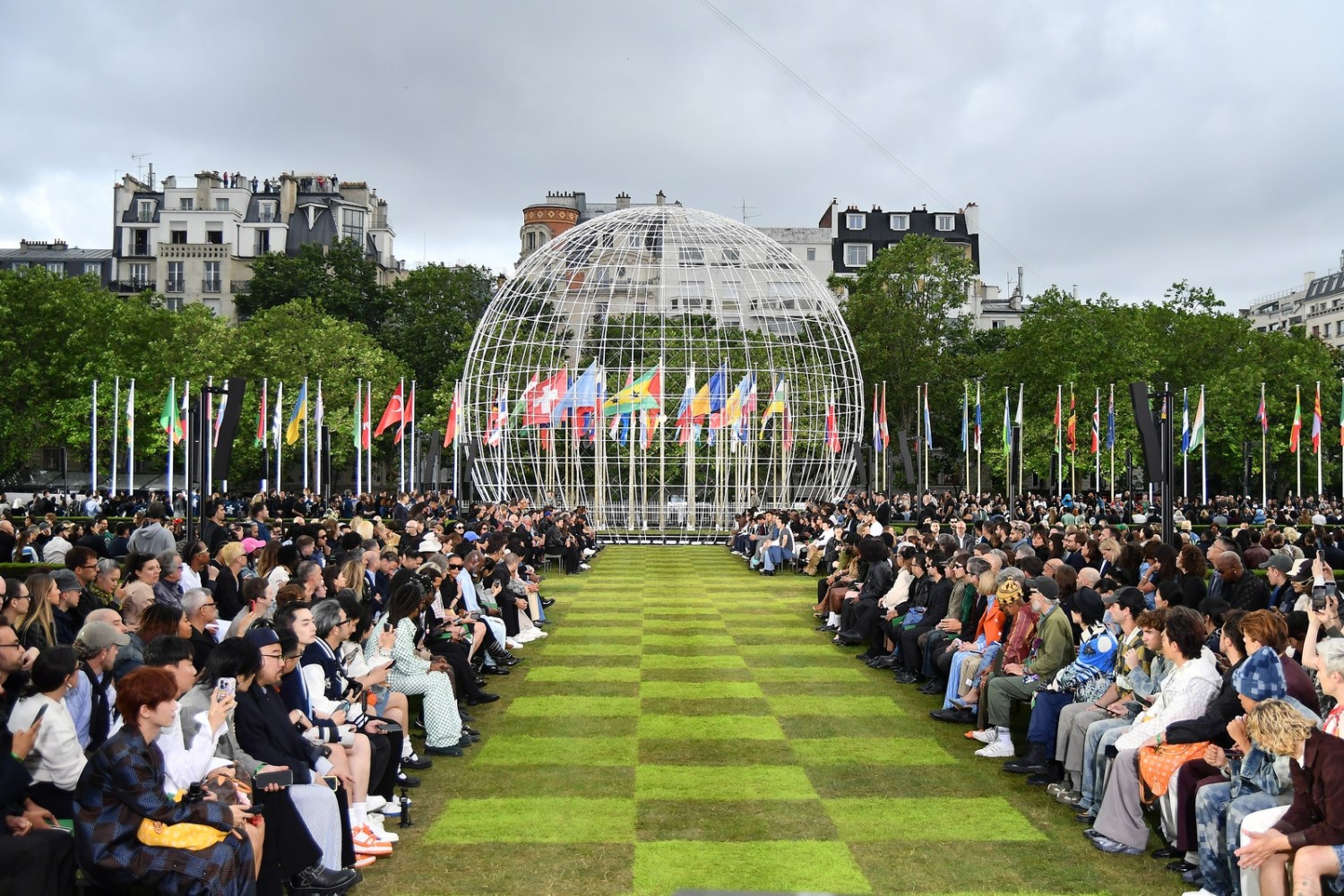 Louis Vuitton'da Pharrell Williams'ın Kovboyları Yeni Bir Döneme Giriyor