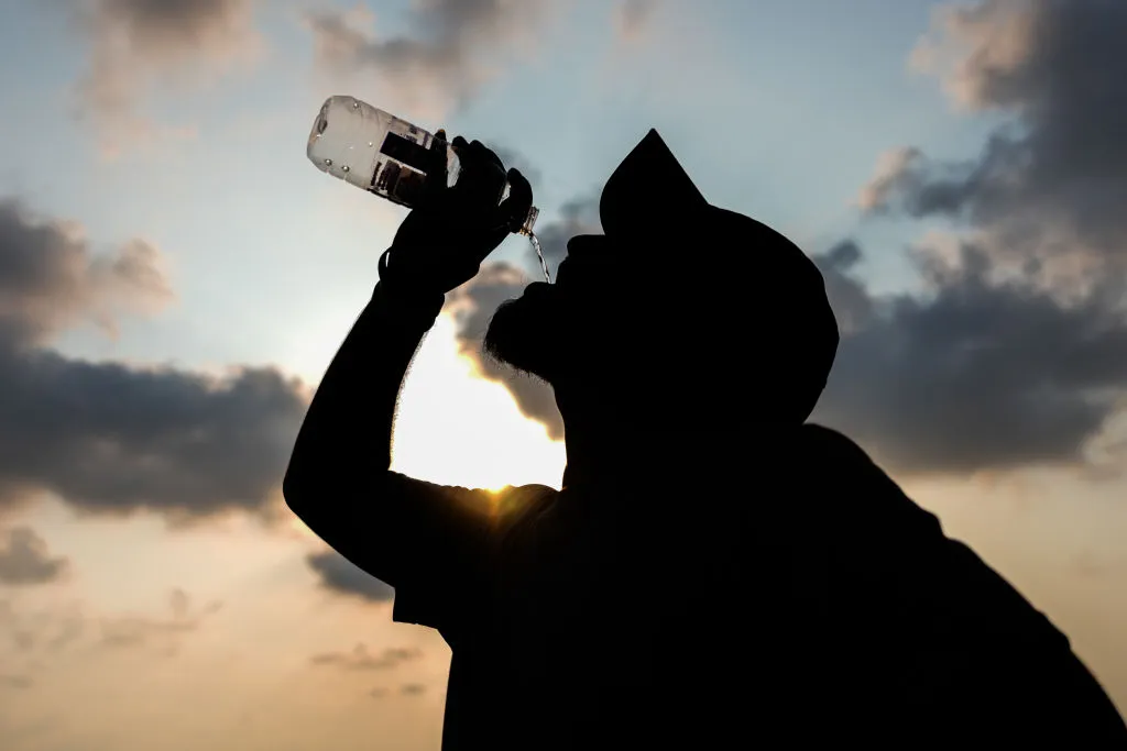 Tuzlu Su İçmek Faydalı mı, Zararlı mı?