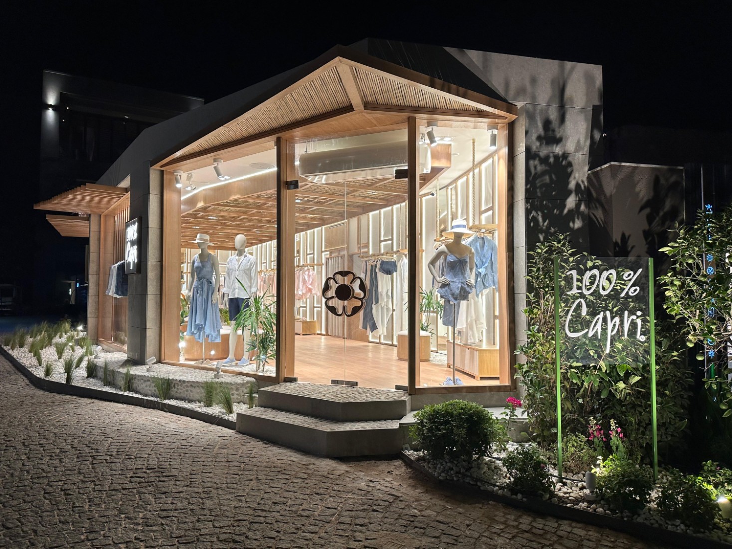 100% Capri Yeni Açılan Mandarin Oriental Bodrum Mağazasında Misafirlerini Ağırlıyor