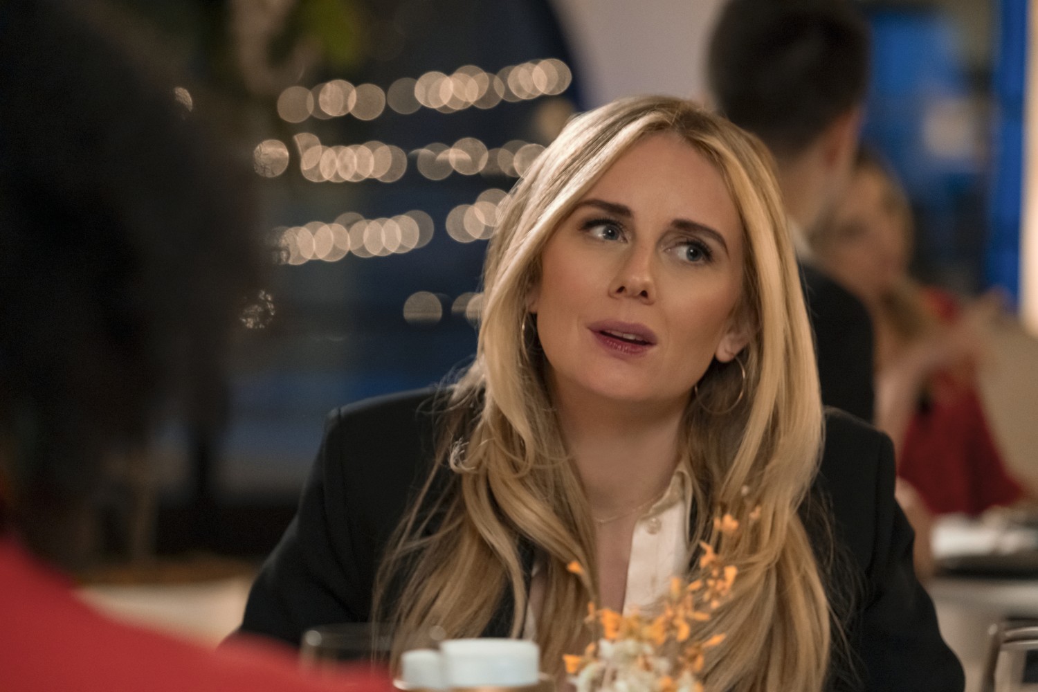 Romantik Komedi Netflix dizisi “Nobody Wants This” Neden Çok İzleniyor?