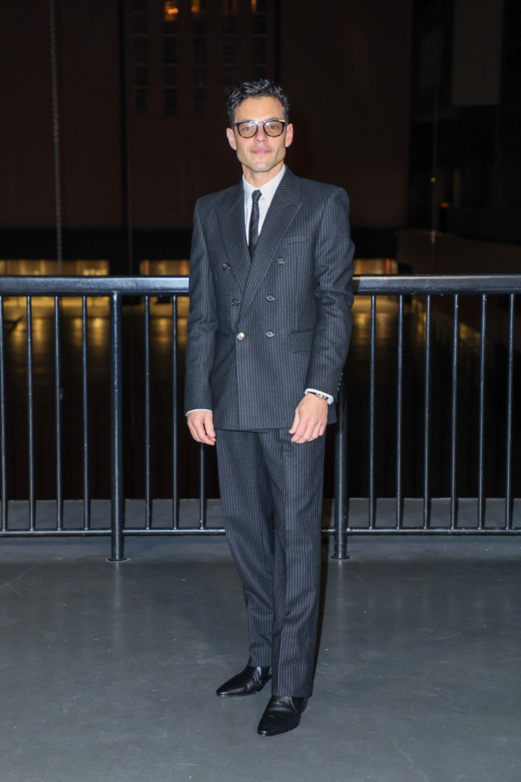 Rami Malek Londra'daki Stiliyle Rahat Terziliğe Karşı Çıkıyor