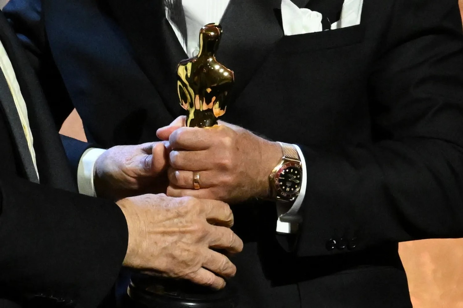 Daniel Craig, Henüz Piyasaya Sürülmemiş Bir Başka Omega Seamaster ile Bond Günlerine Geri Dönüyor