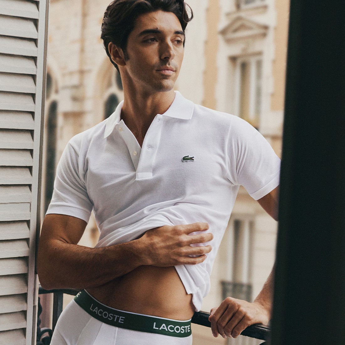 Novak Djokovic ve Pierre Niney'in Ardından Lacoste'un Yeni İç Giyim Yıldızı Taylor Zakhar Perez Oldu