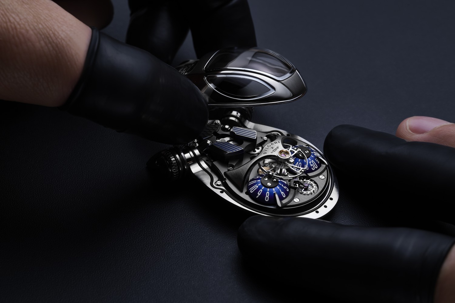 Bvlgari x MB&F Serpenti: Bu Yeni Saat Çok Çılgın (ve Pahalı)