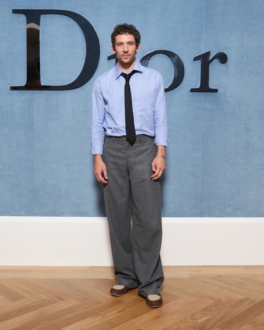 Hayal et: James Bond ve Edward Cullen bir ofise giriyor.