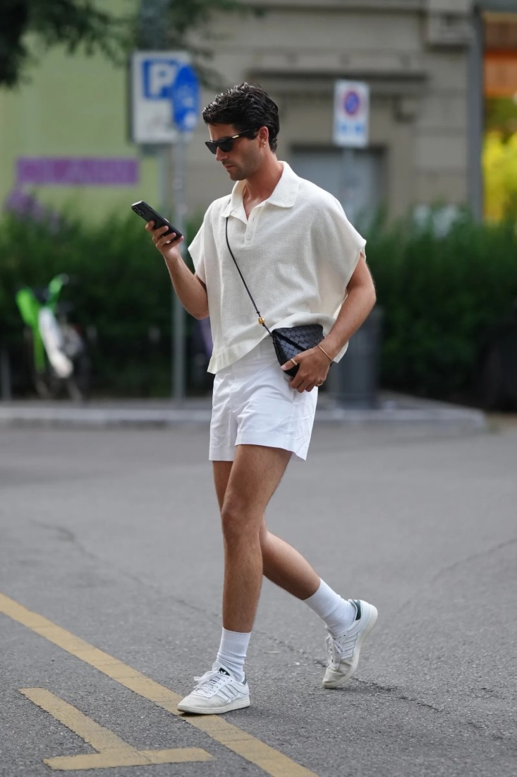 Kısa Şort Giymeye Çekinen Erkekler İçin Bir Rehber