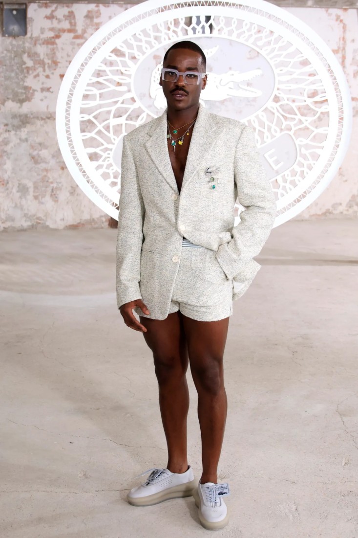 Kısa Şort Giymeye Çekinen Erkekler İçin Bir Rehber