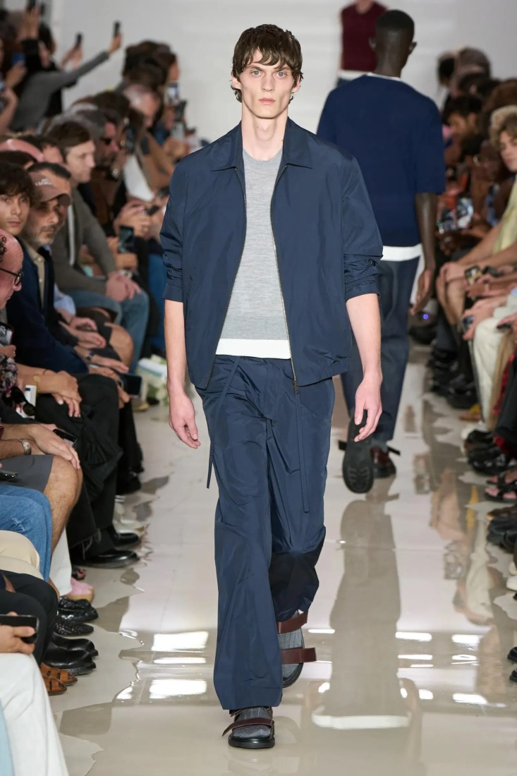 Çorap ve Sandalet Nasıl Giyilir? Hem de Tam Bir Big Lebowski’ye Dönüşmeden