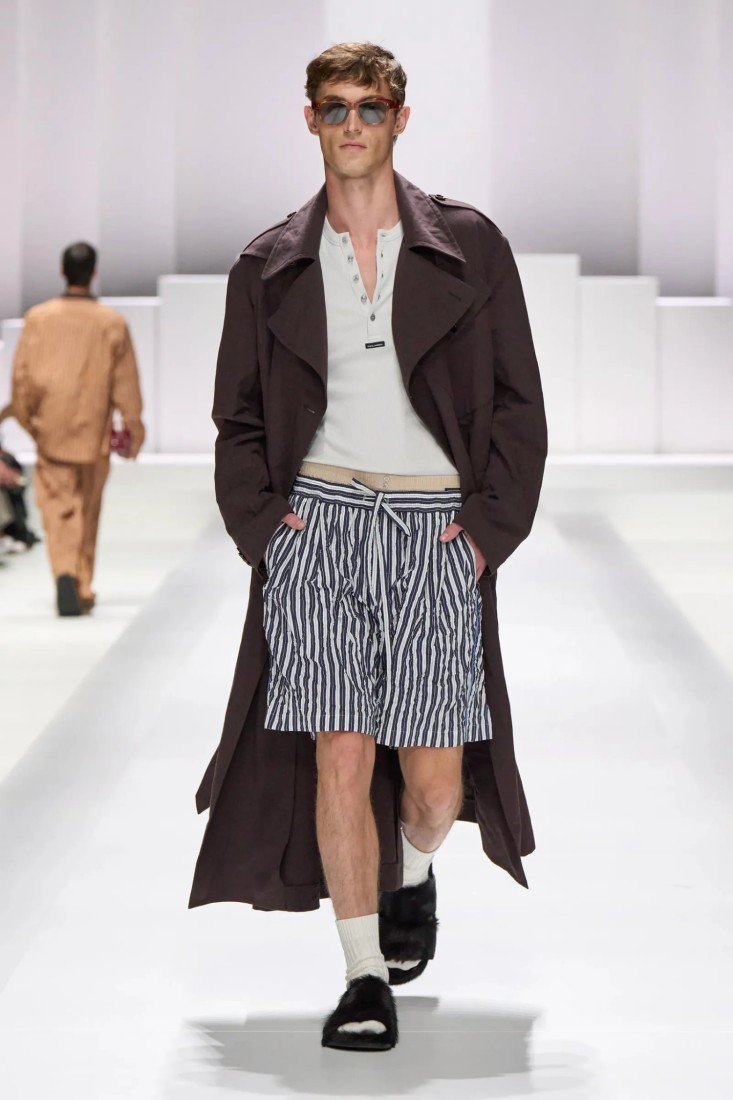 Çorap ve Sandalet Nasıl Giyilir? Hem de Tam Bir Big Lebowski’ye Dönüşmeden