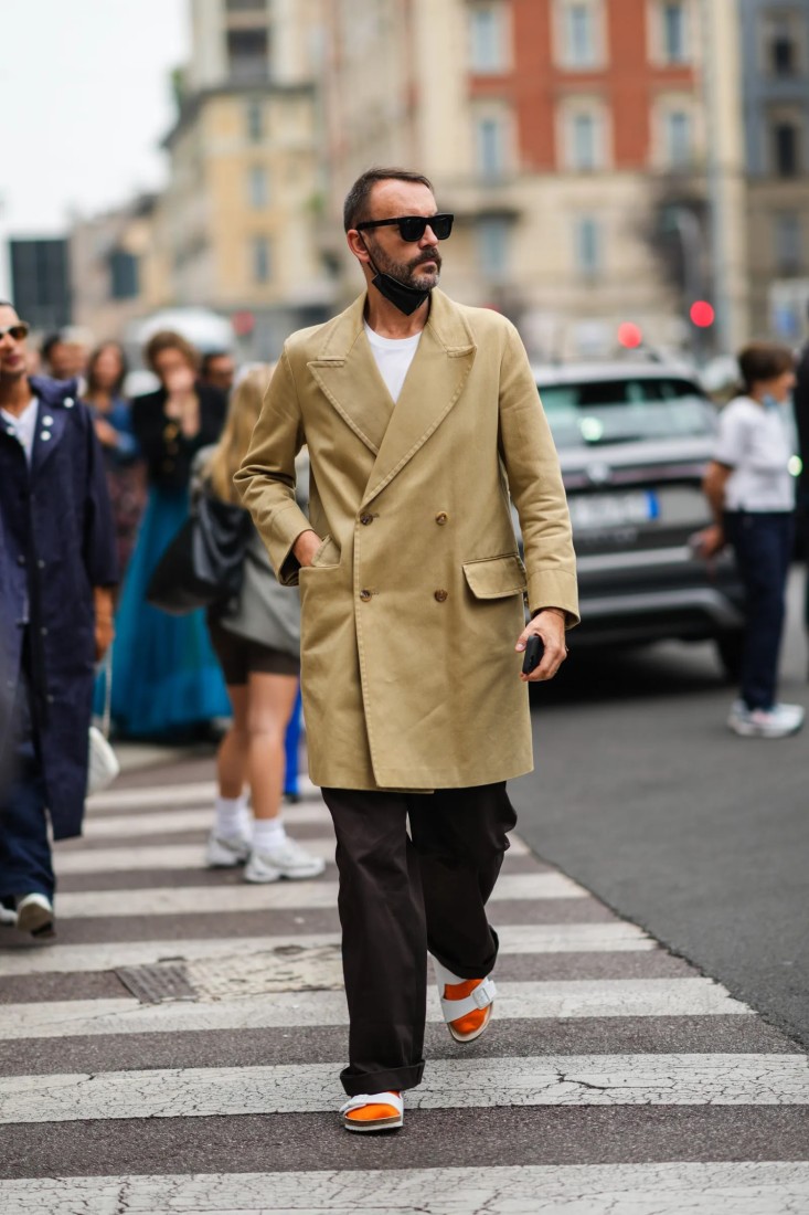 Çorap ve Sandalet Nasıl Giyilir? Hem de Tam Bir Big Lebowski’ye Dönüşmeden