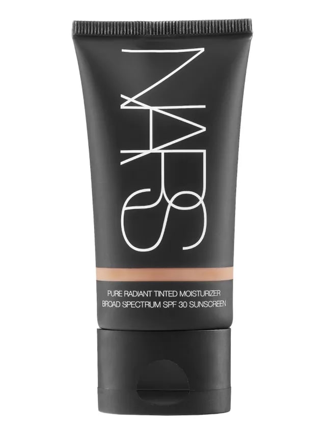 Yakışıklılığınızı Artırmak İçin Renkli Bir Nemlendirici Edinin