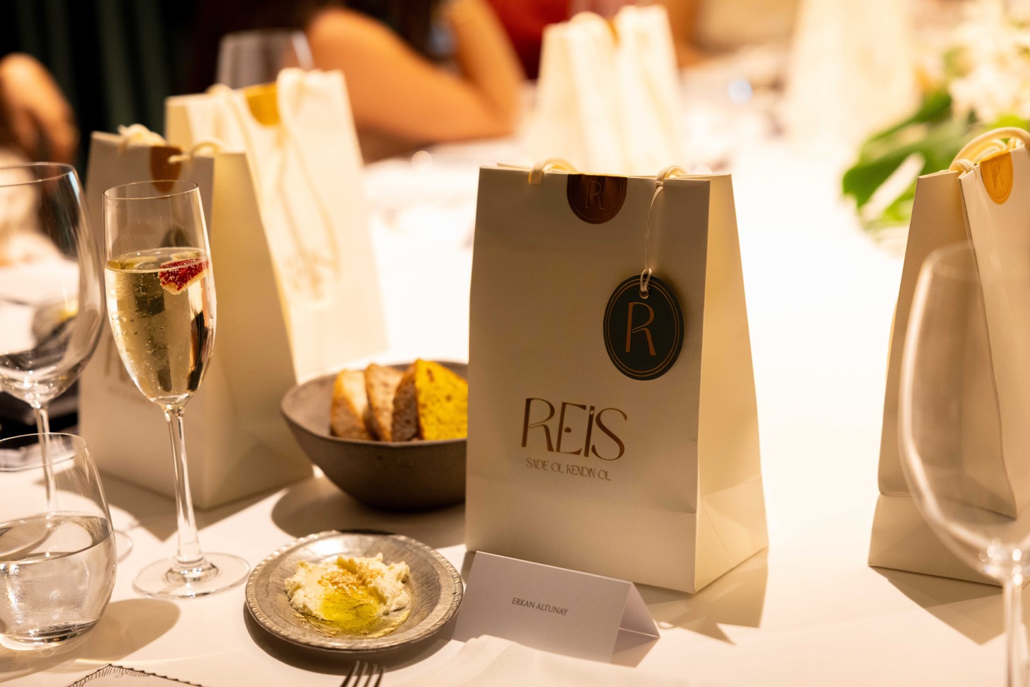 Gelenekten Geleceğe Bir Yolculuk Serüveni