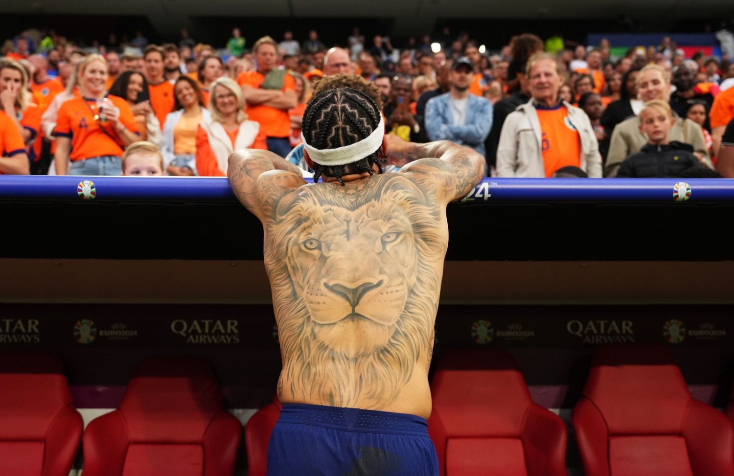 Erkekler İçin Sırt Dövmesi: Fikirler, Tavsiyeler, Hazırlık