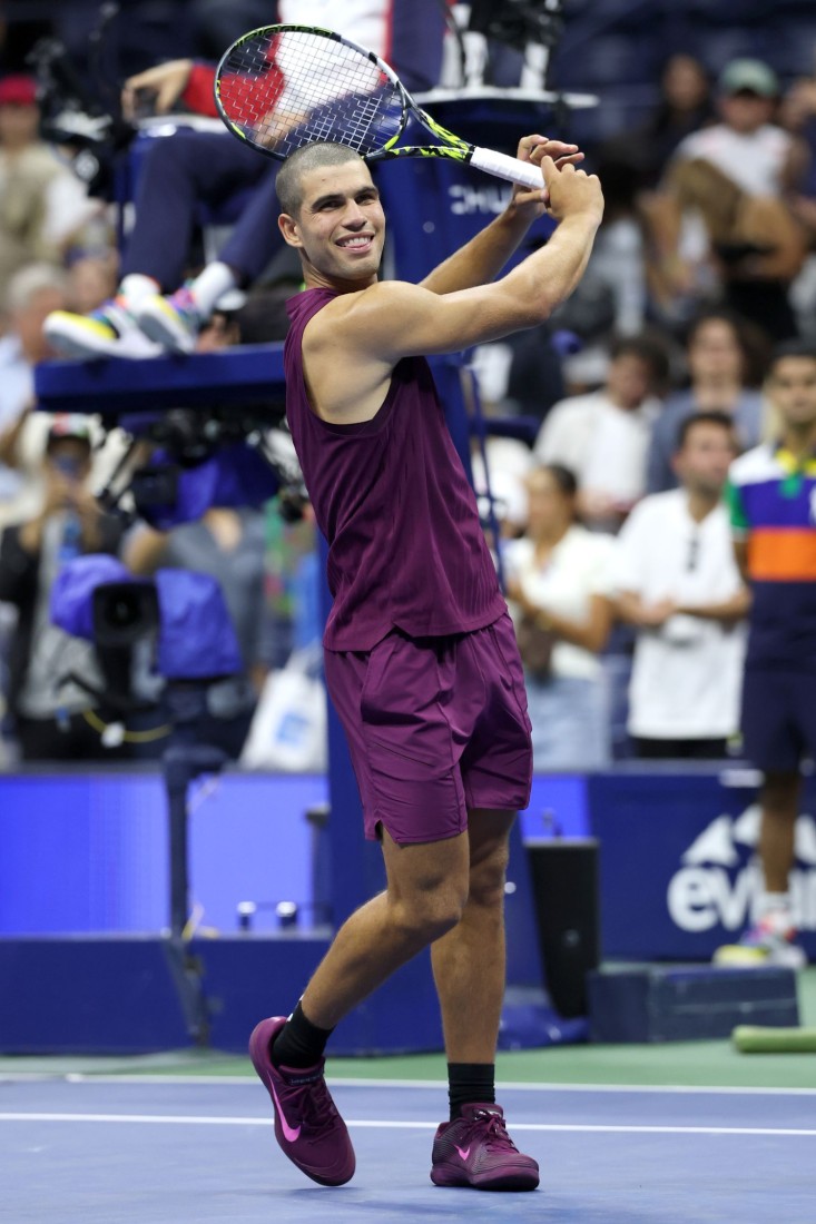 Carlos Alcaraz saçını kazıttı ve tenisin uslu çocuğu “kötü çocuk”a dönüştü