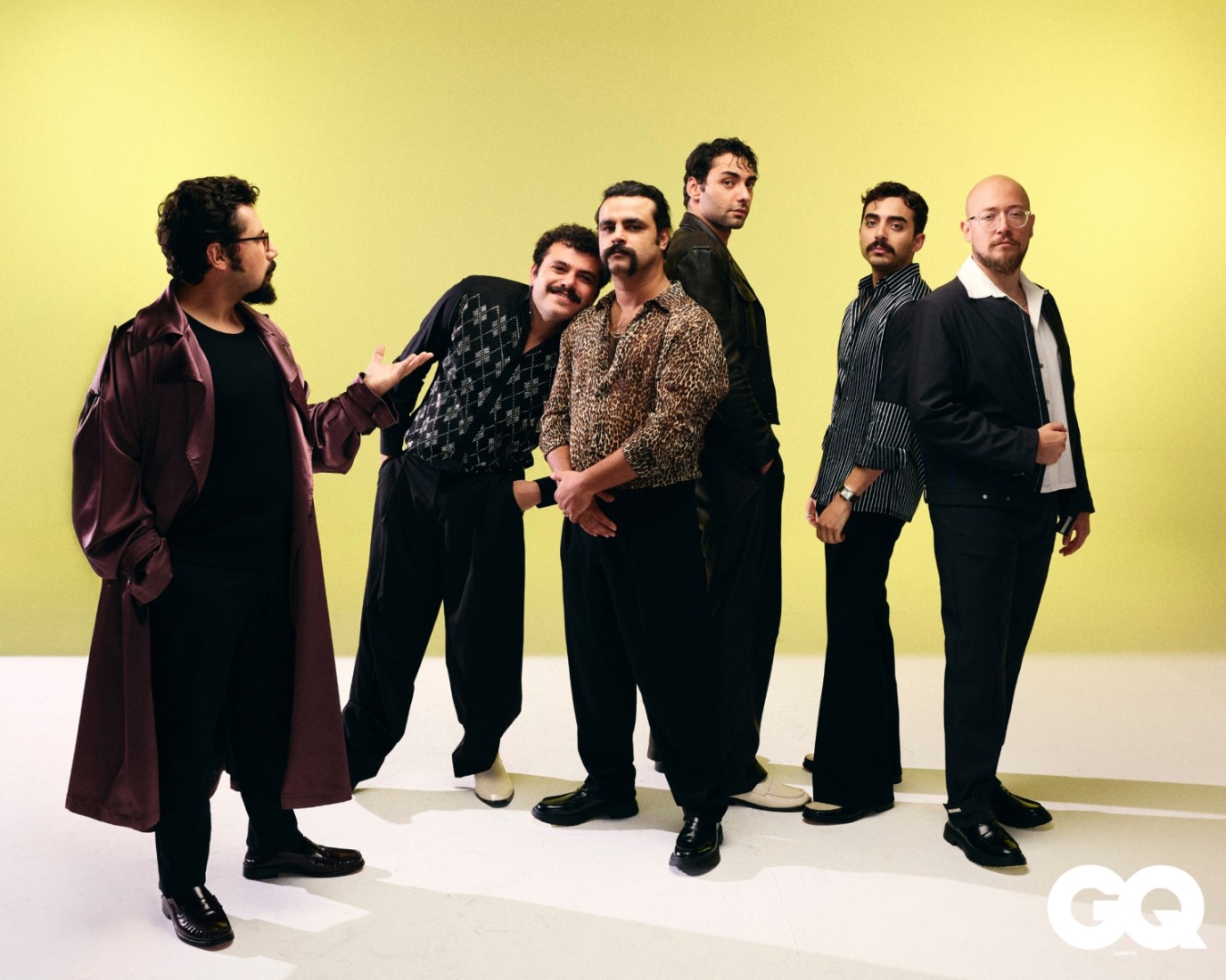 Dedublüman: Bir Grup Nasıl Yaşar?