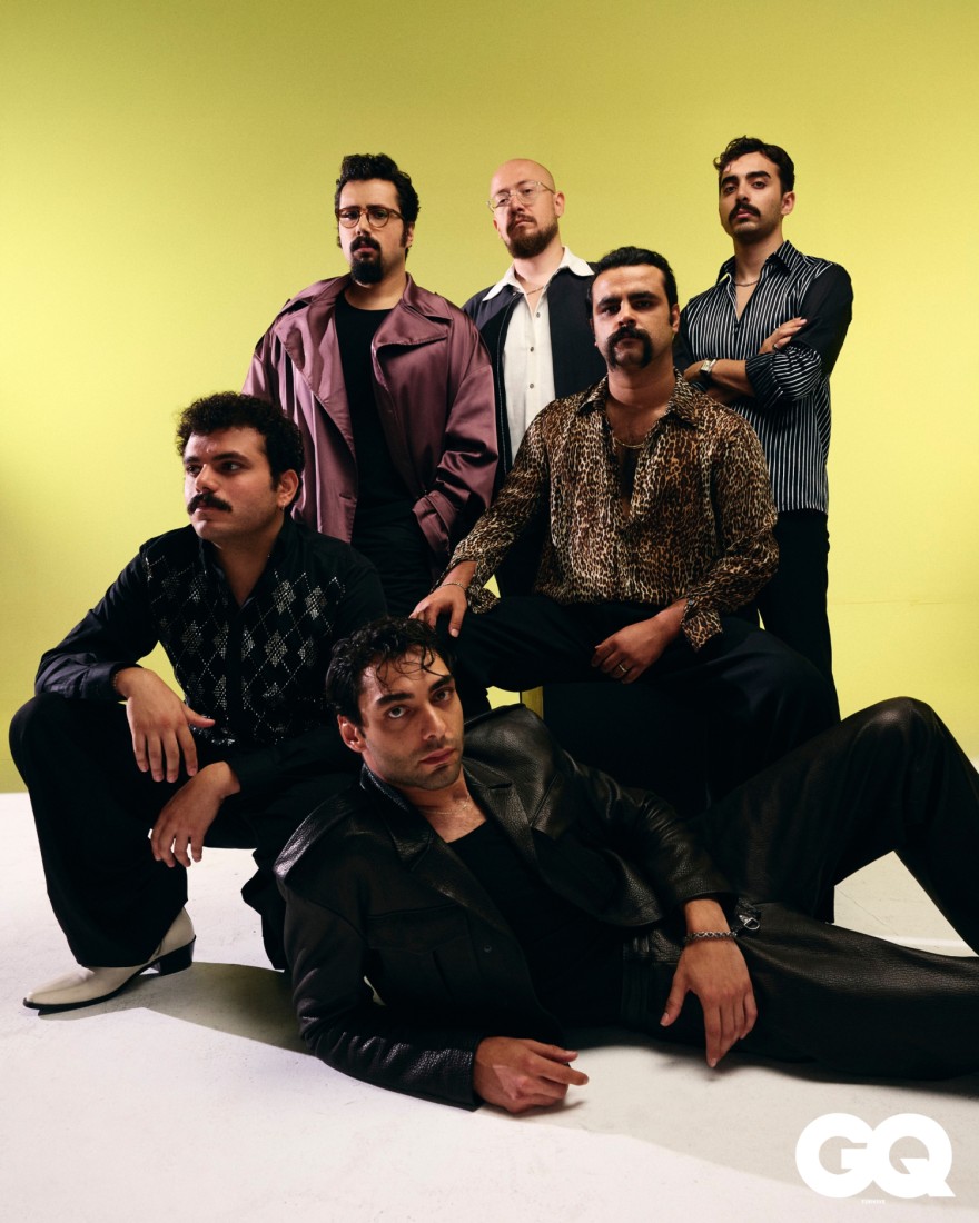 Dedublüman: Bir Grup Nasıl Yaşar?