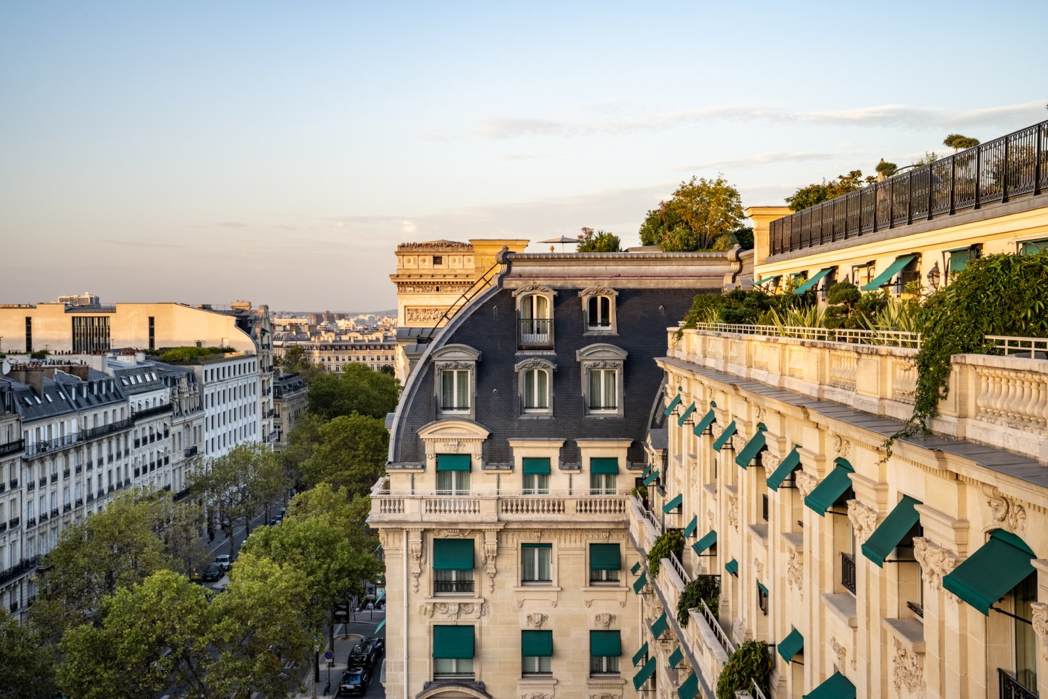 Paris’te Lüks Konaklamanın Dili: The Peninsula Paris