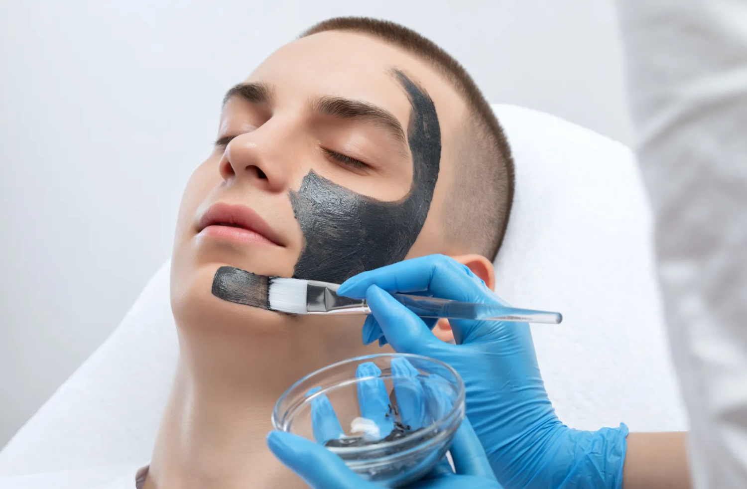 Aktif Bitkisel Kömür: Yüzünüzün Hak Ettiği Süper Kahraman