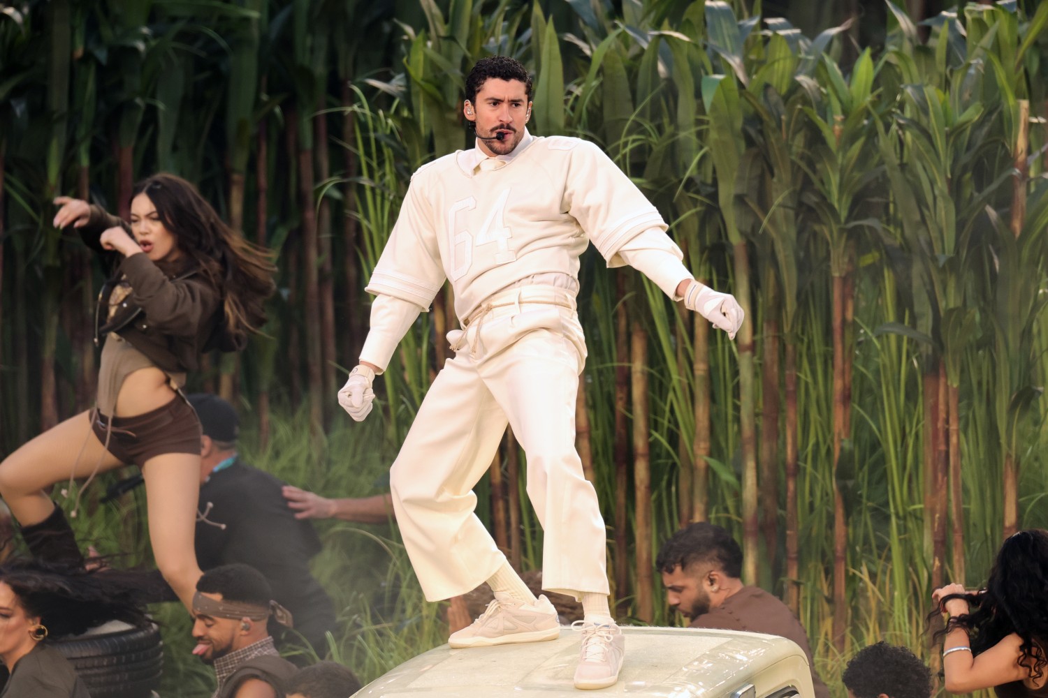 Bad Bunny, Super Bowl Devre Arasını Adeta Bir “Benito Bowl” Zaferine Dönüştürdü