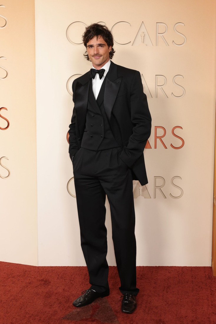 Bıyığa Evet mi Hayır mı? Leonardo DiCaprio’dan Pedro Pascal’a 2026 Oscar’ları Kırmızı Halısında Grooming Kuralları Yeniden Yazılıyor