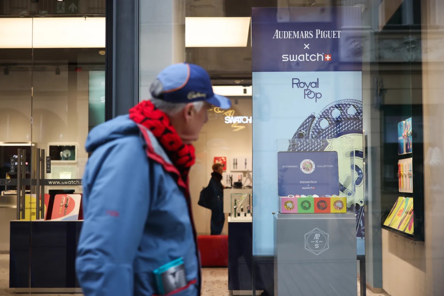 Audemars Piguet x Swatch Royal Pop, Aradan Bir Ay Geçti ve Şimdi Çok Daha Havalı