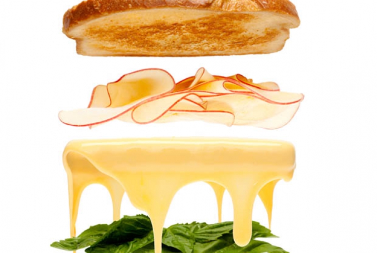 Ayşe Zeynep Güldiken