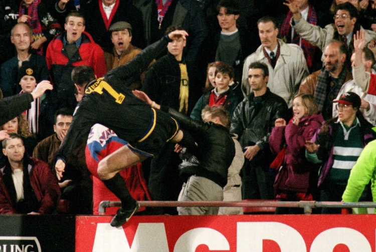 Futbolun Çileden Çıktığı En Çılgın 10 An