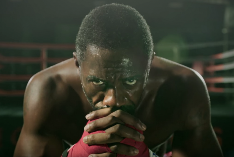 İdris Elba'nın Kickboxer Vücudu
