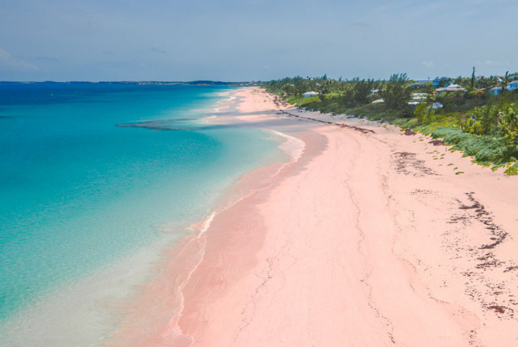 Dünyanın En Renkli 7 Kumsalı