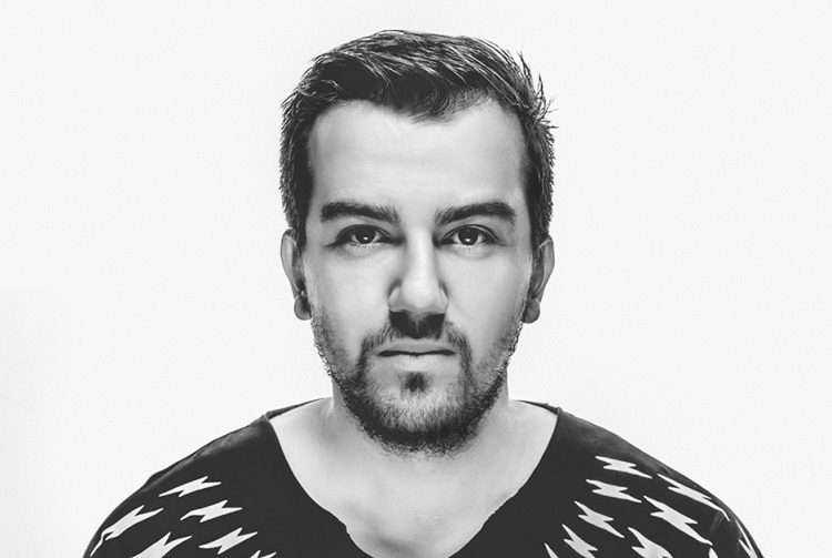 Ev Partisinde Çalınacak 10 Şarkı by Gökhan Ekinci