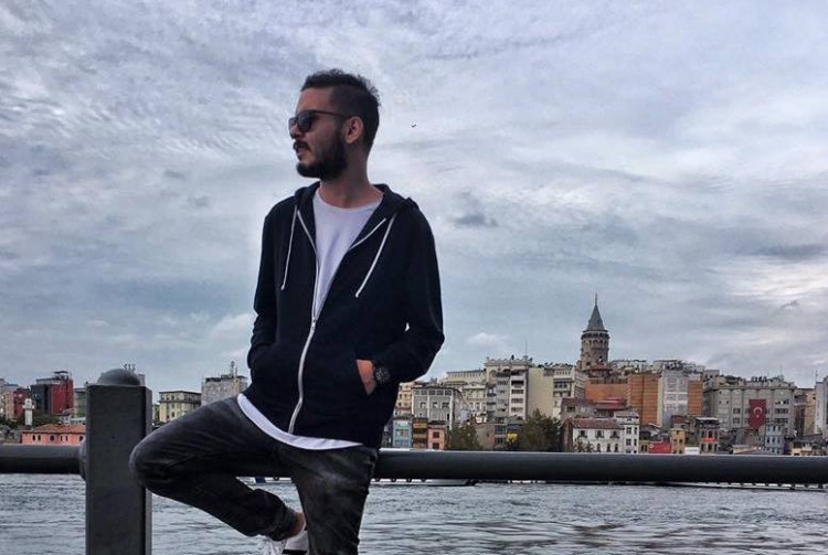 Ev Partisinde Çalınacak 10 Şarkı by Fatih Mutlu