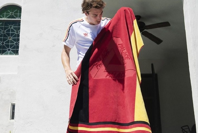 Yine nostalji, yine stil sahibi