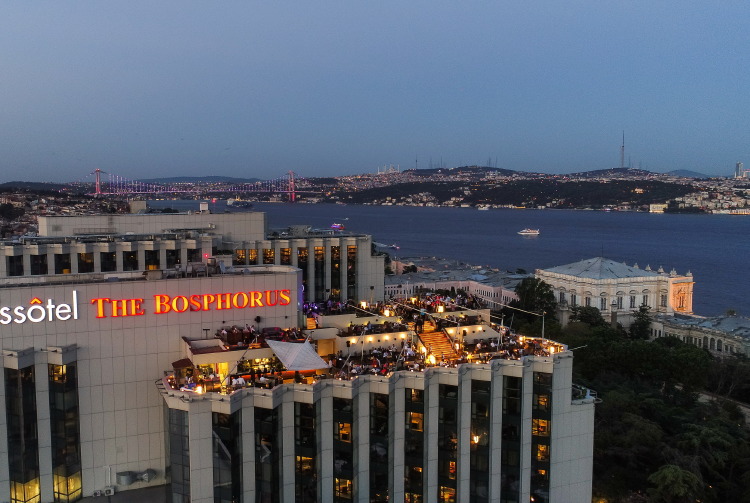 Şehrin en popüler terası