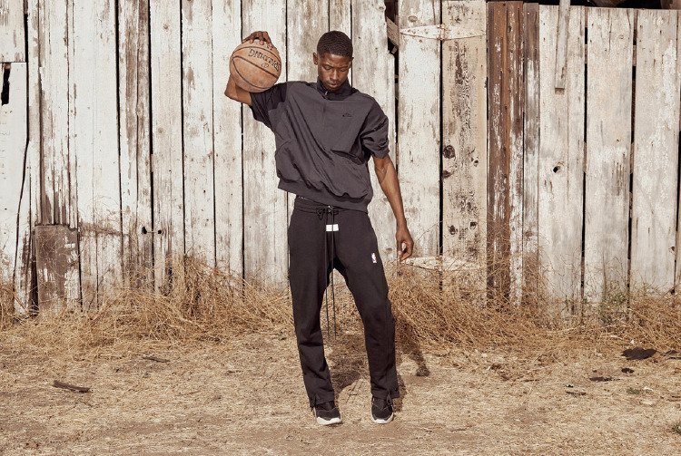 Fear of God ve Nike Yeni İş Birliklerini Açıkladı