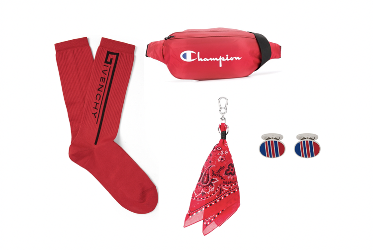 Aksesuarda Kırmızı İmzası